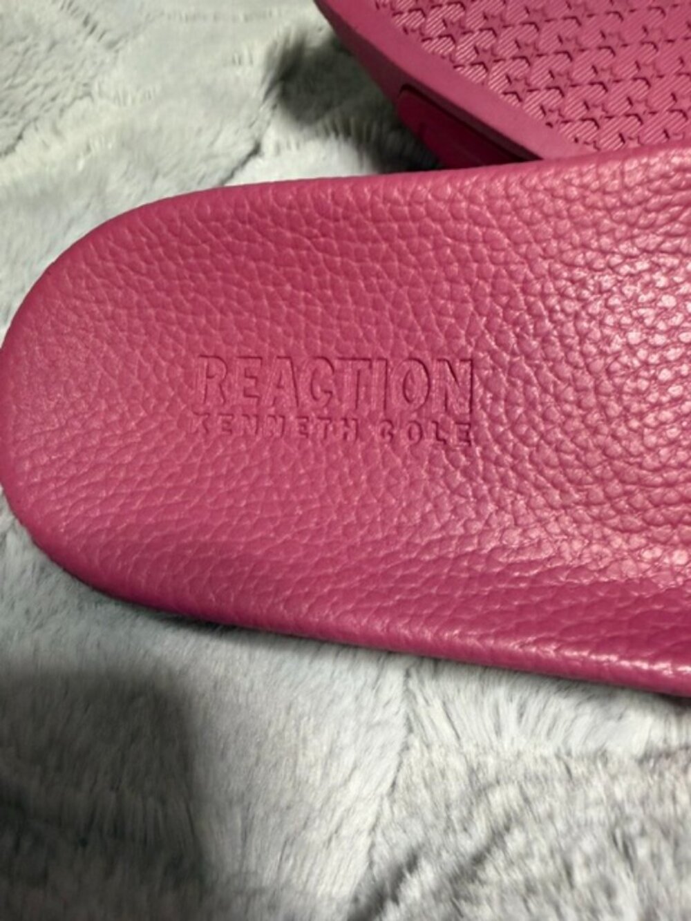 Rogue, Kenneth Cole Reaction, 260 Pool Slides Size 10 Lime Pink & Black